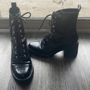 3 - 4 inch heeled boot with fun laces